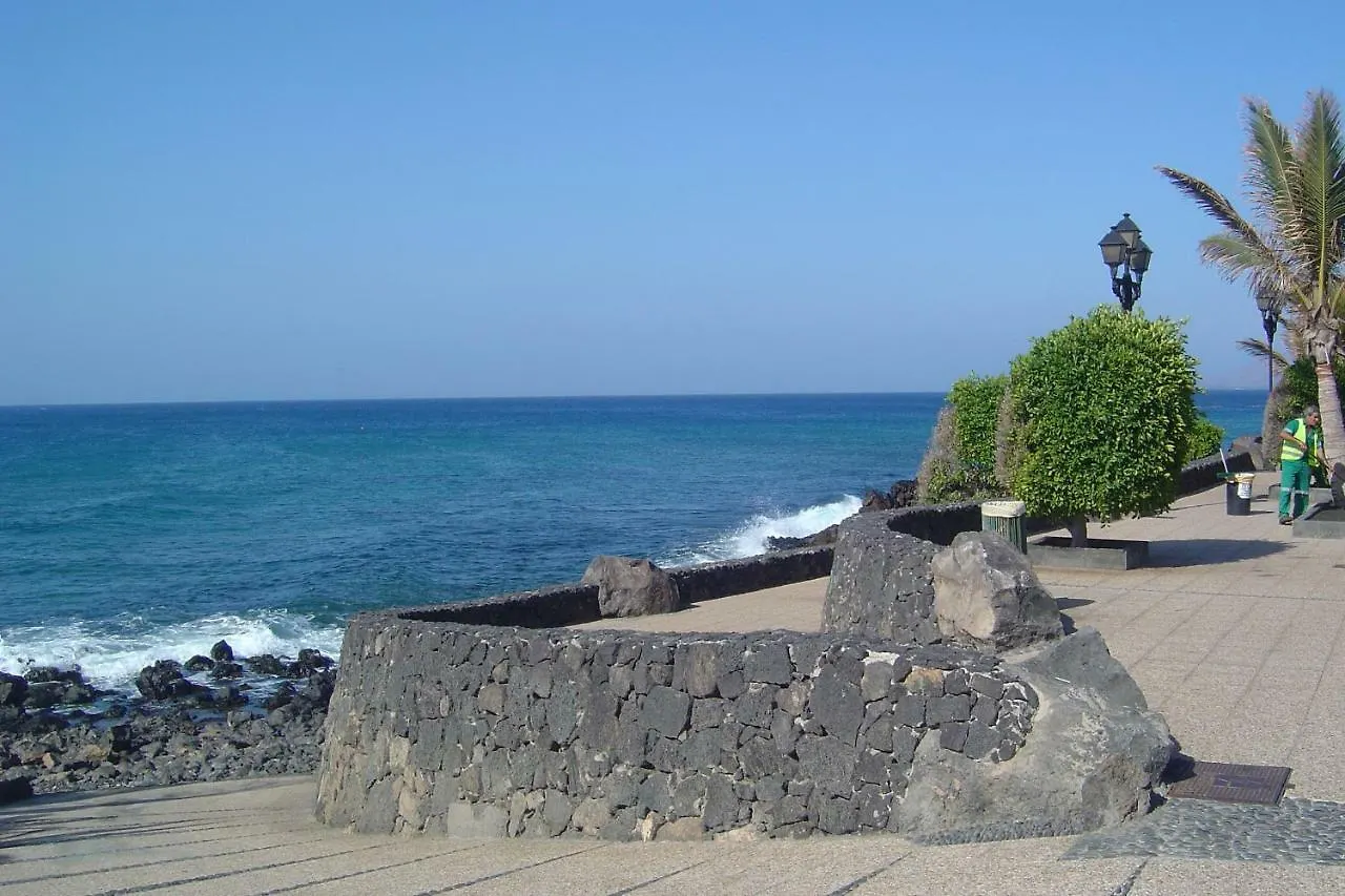 Apartamento Marina Puerto del Carmen  0*, Puerto del Carmen (Lanzarote) España